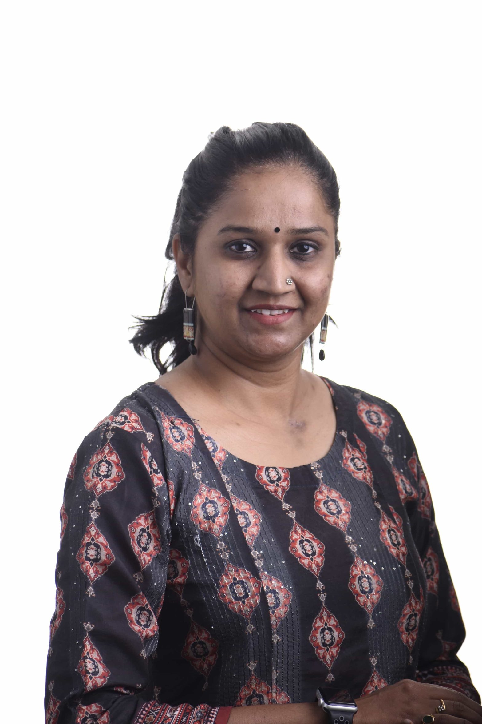 Dr Sukhada Khandge