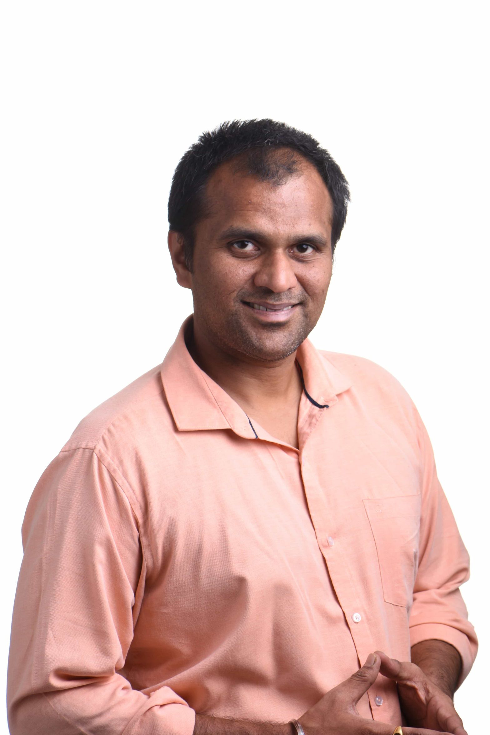Dr Vishwajeet S Goswami